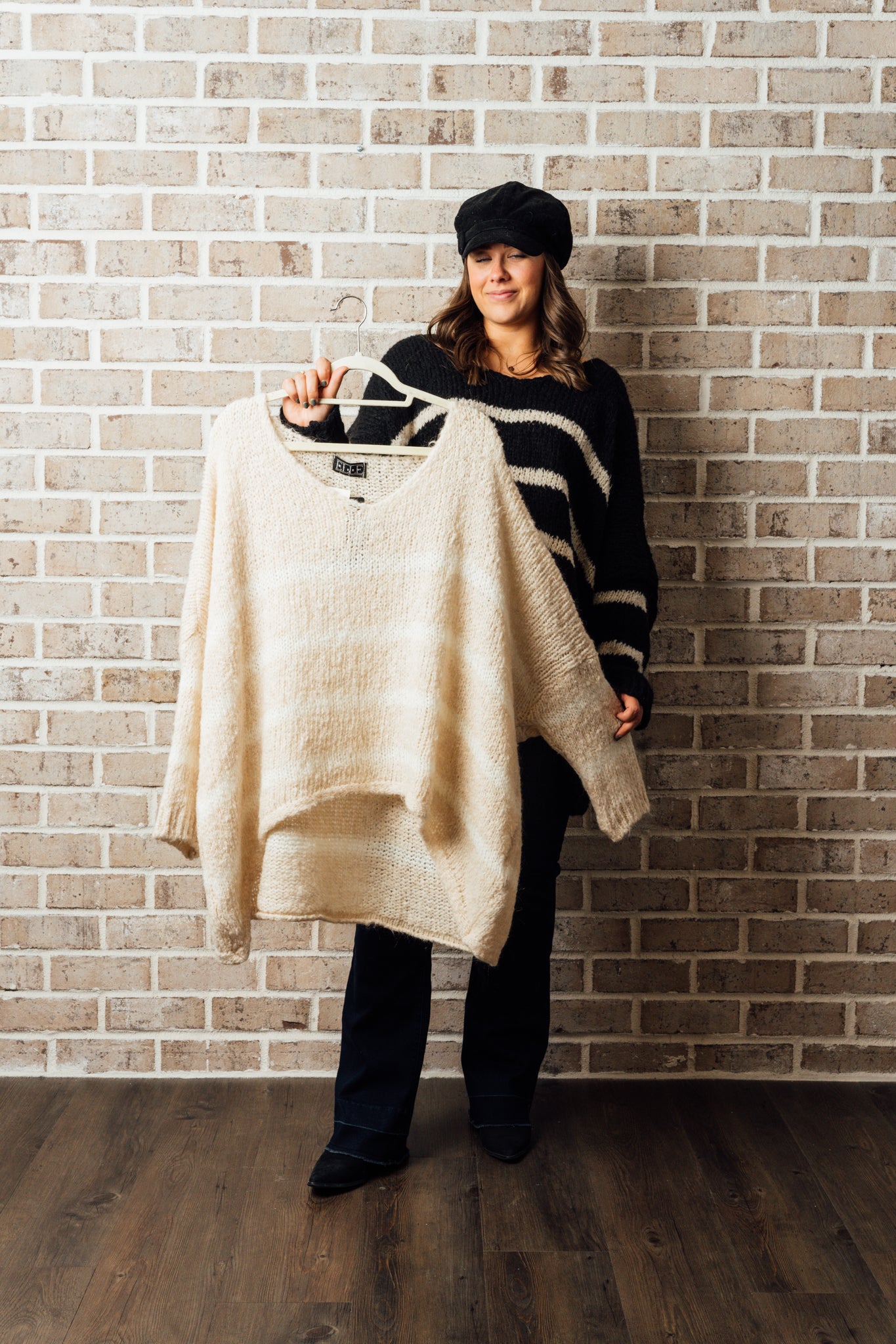 P/V 4 STRIPE SWEATER