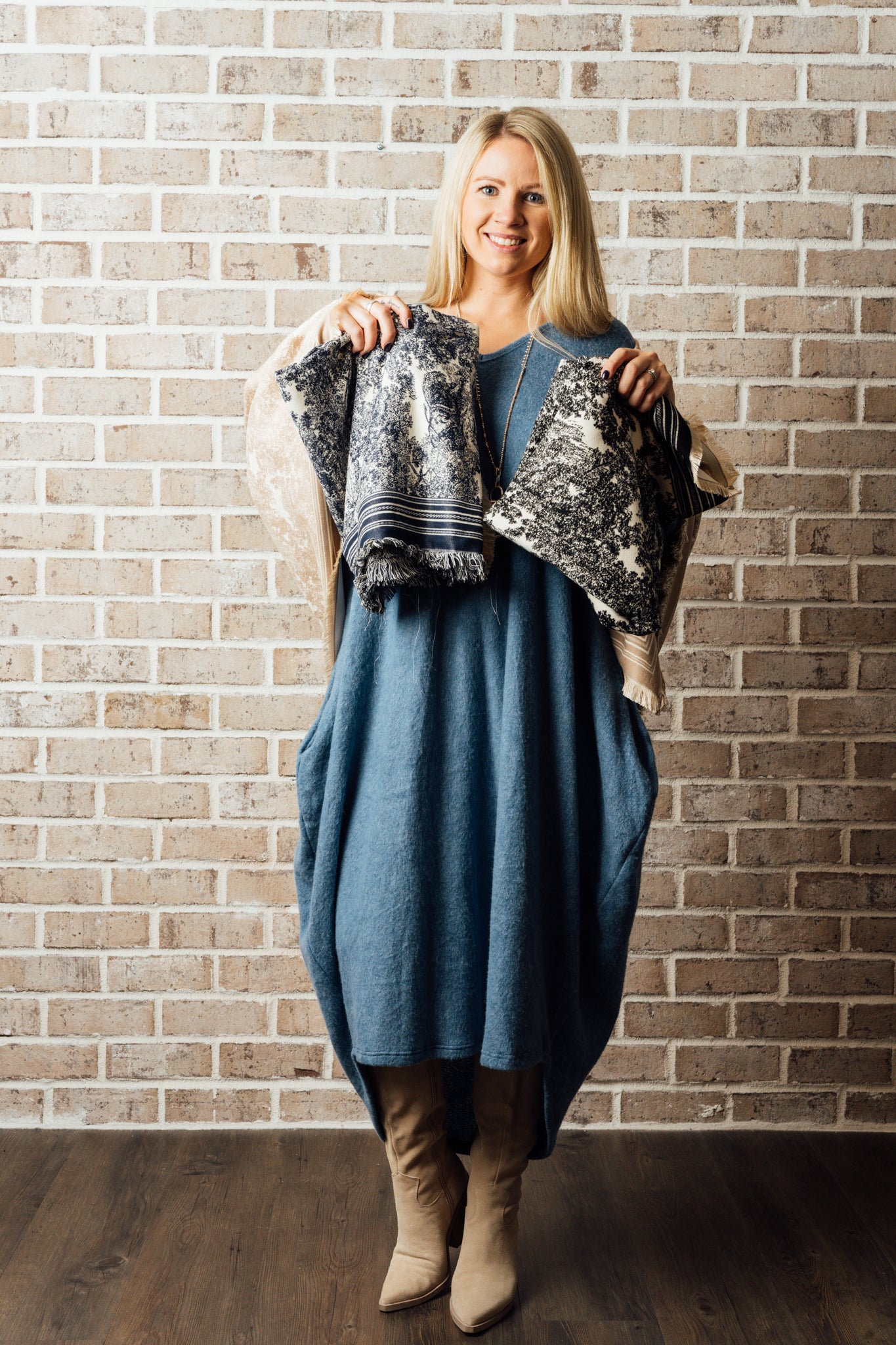 C/L PRINT WRAP SCARF