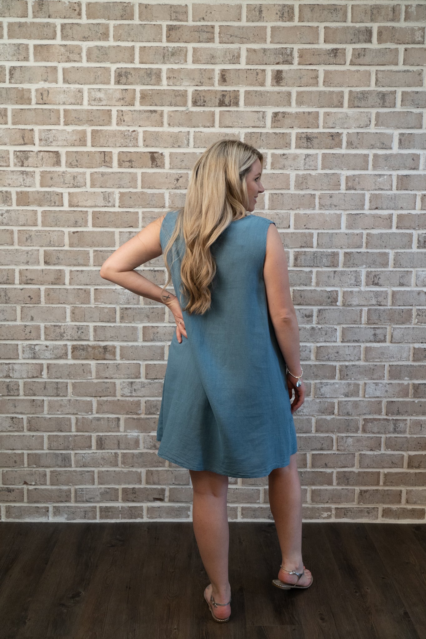 C/L SIDE BUTTON DRESS