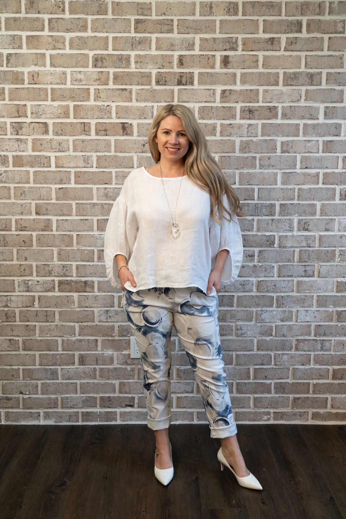 A/M PUFF SLEEVE TOP
