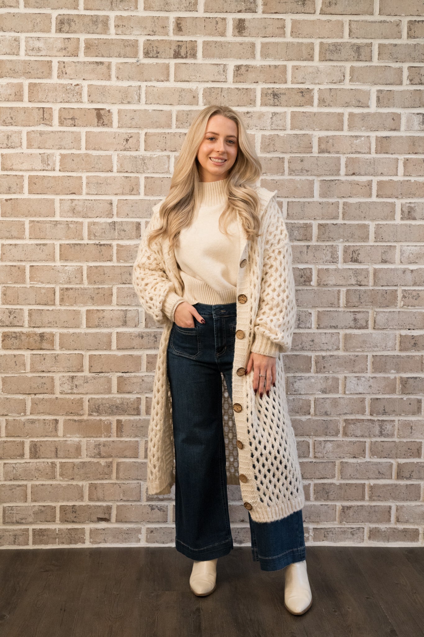 A/M BOBBI CROP