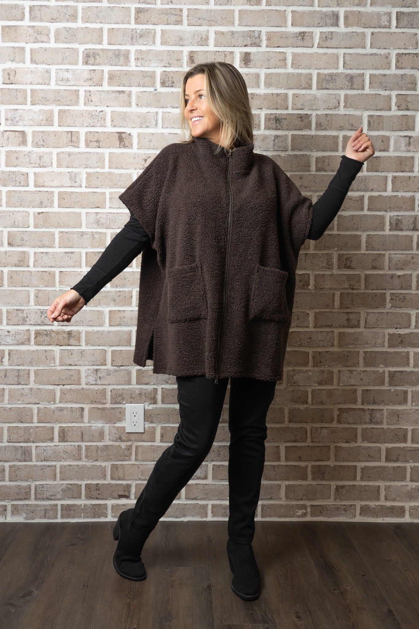 I/W PIP PONCHO