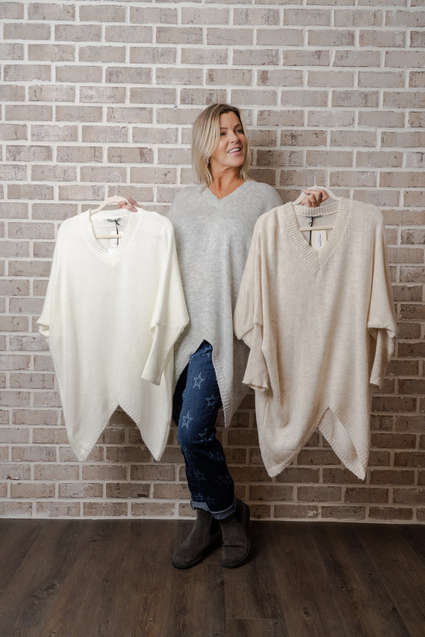 A/M V CUT BTM SWEATER