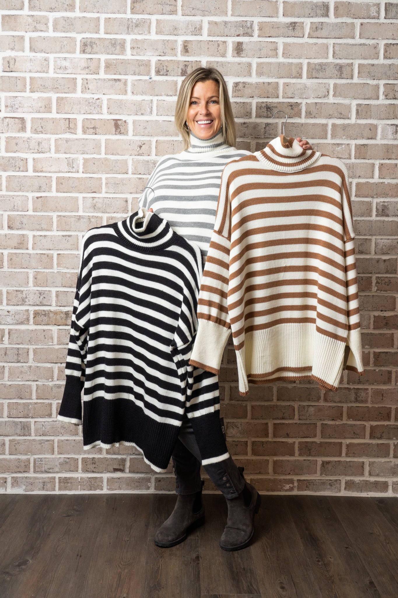 C/L STRIPE TURTLENECK SWEATER