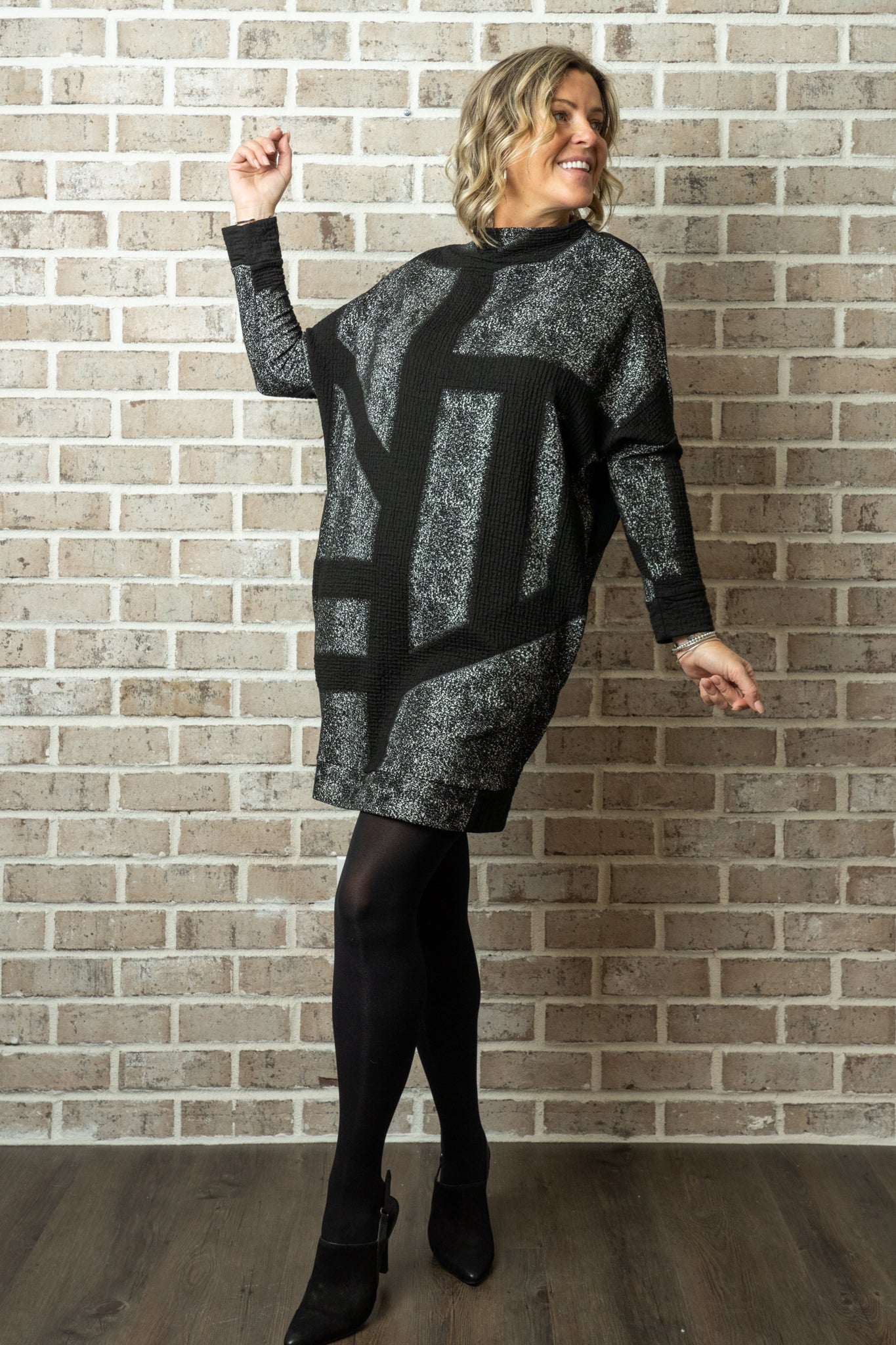OZAI CLOQUE TUNIC