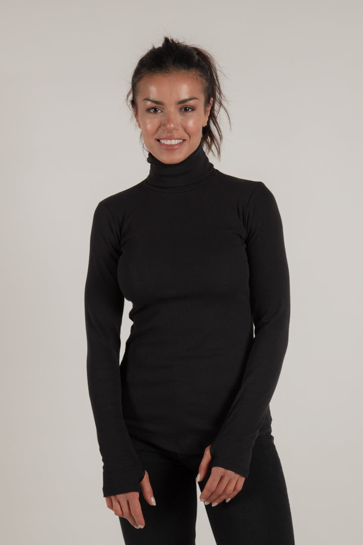 RIBBED TURTLENECK