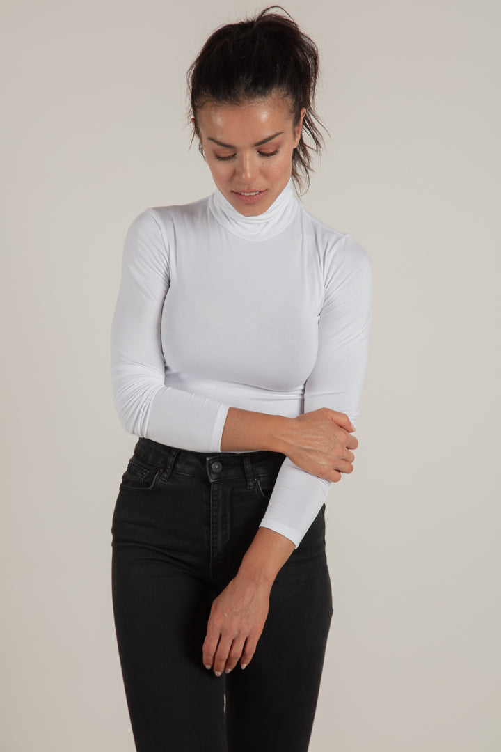 RIBBED TURTLENECK