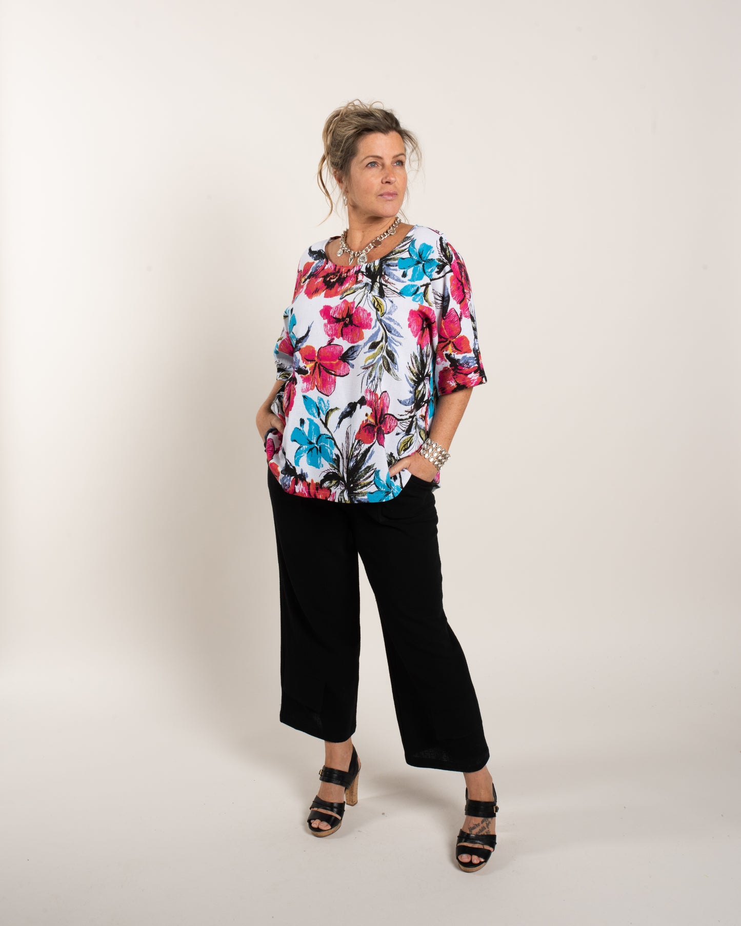 C/G RAGLAN SLEEVE TOP