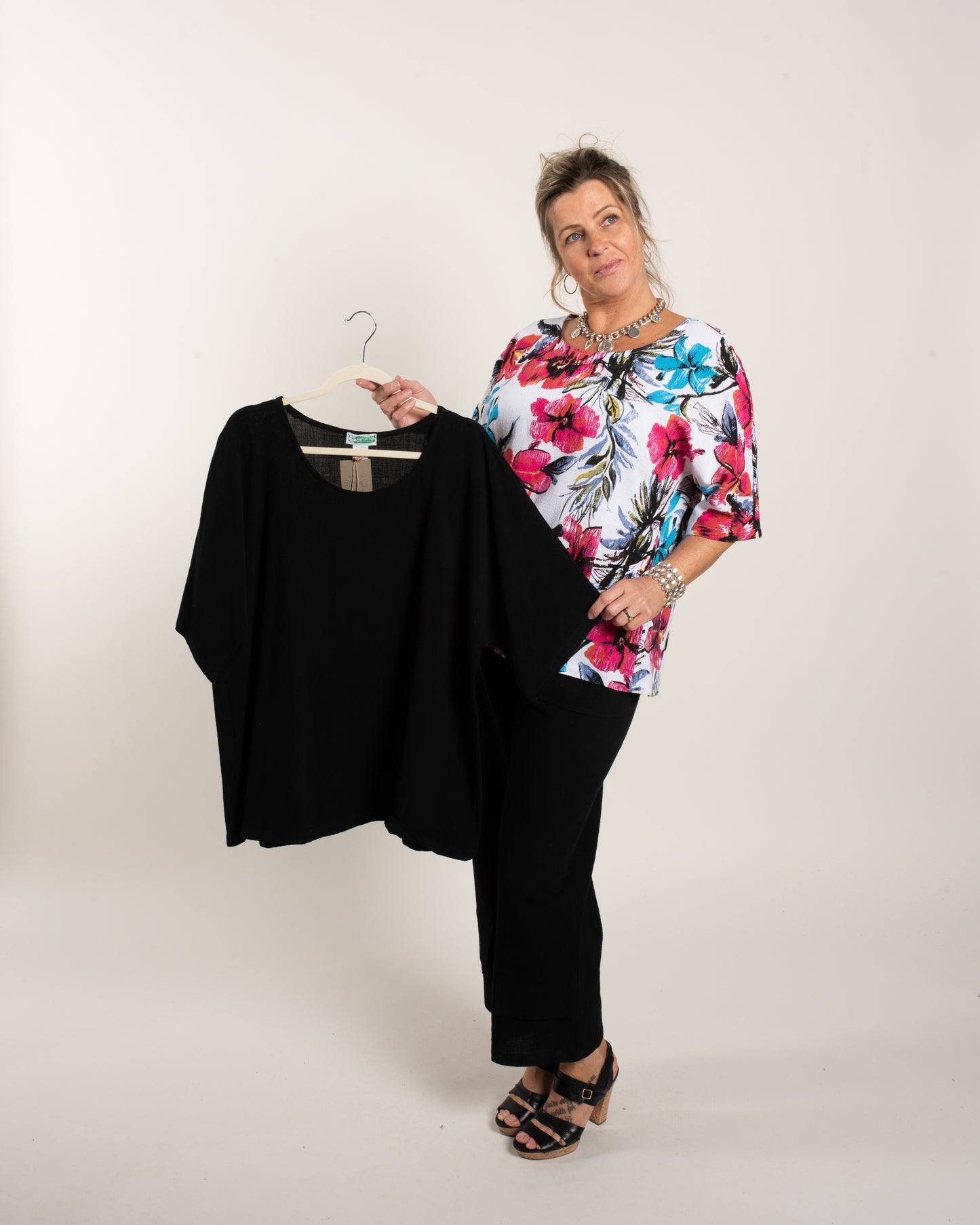 C/G RAGLAN SLEEVE TOP