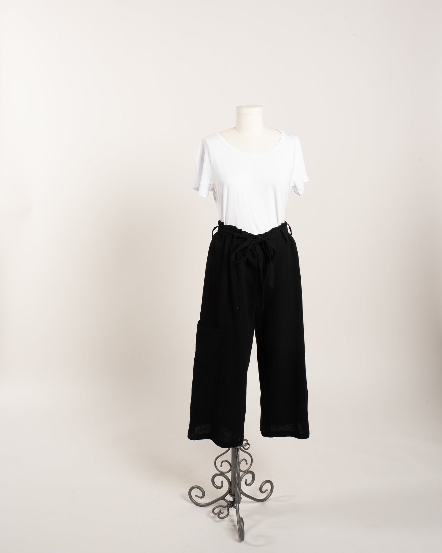 C/G BELTED GOUCHO
