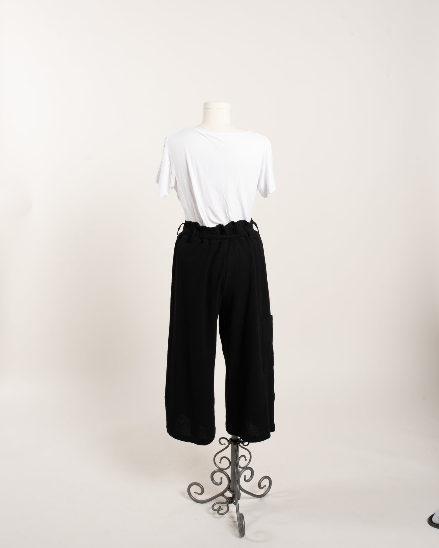 C/G BELTED GOUCHO