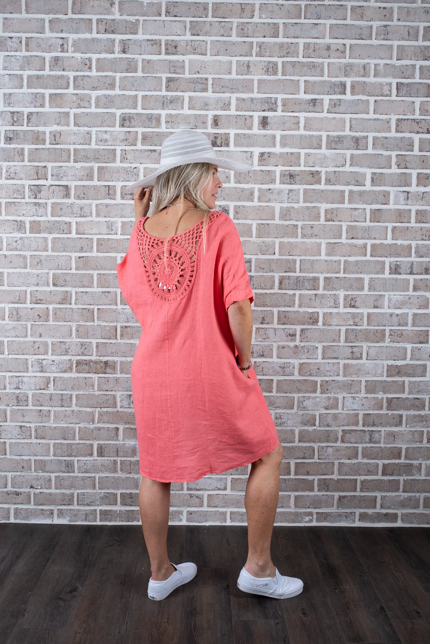 CROCHET BACK TUNIC